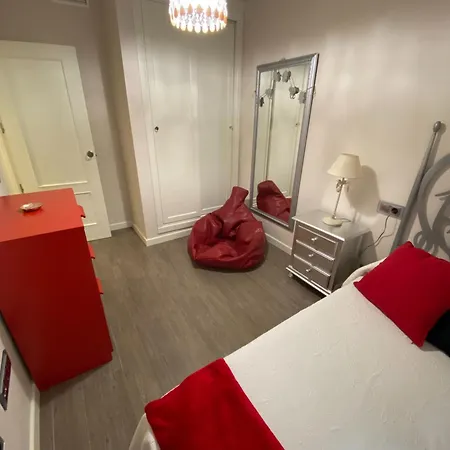 Apartment Beautiful & Cozy Apart. Pool & Parking-downtown