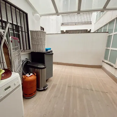 Apartment Beautiful & Cozy Apart. Pool & Parking-downtown *